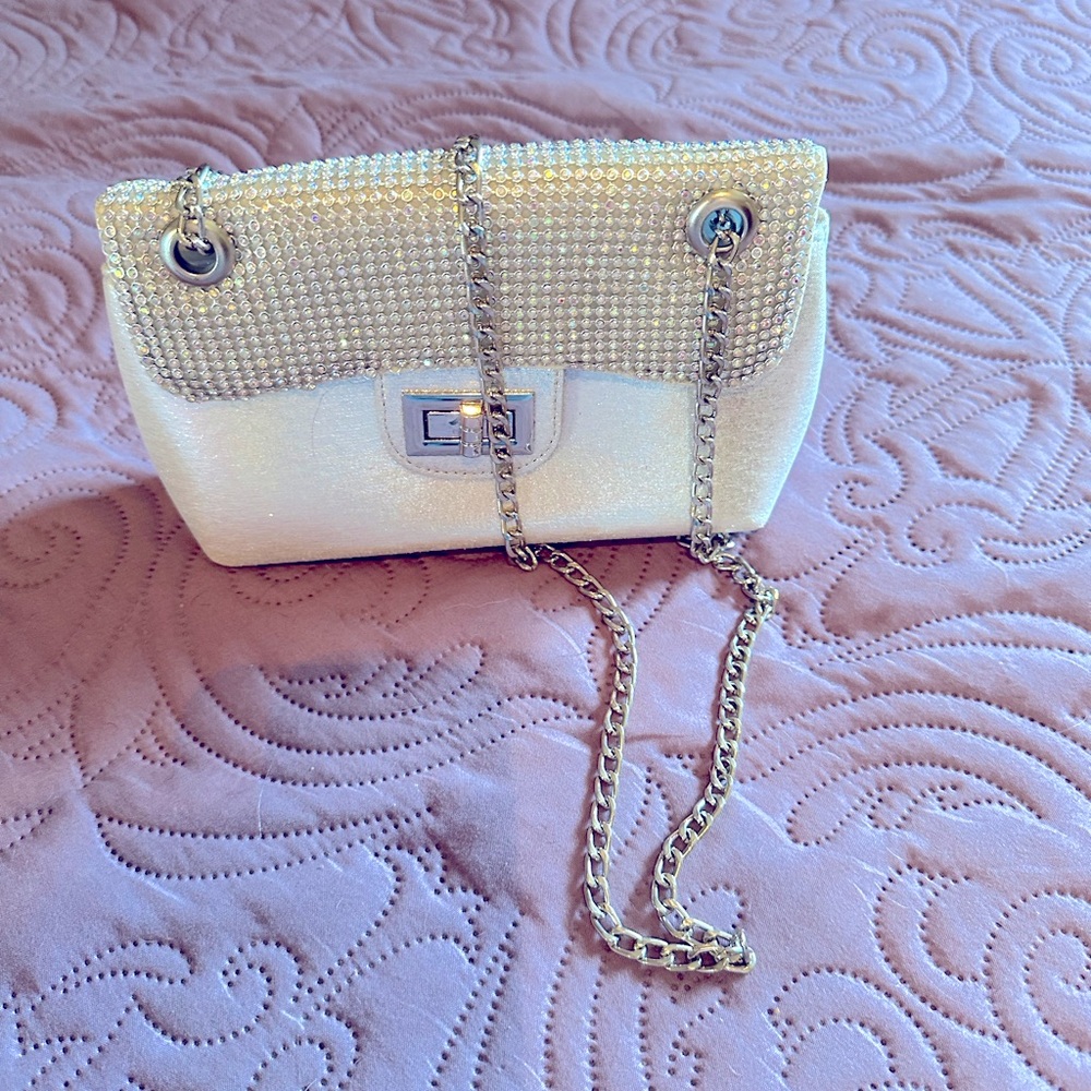 Silver and rhinestones special occasion purse